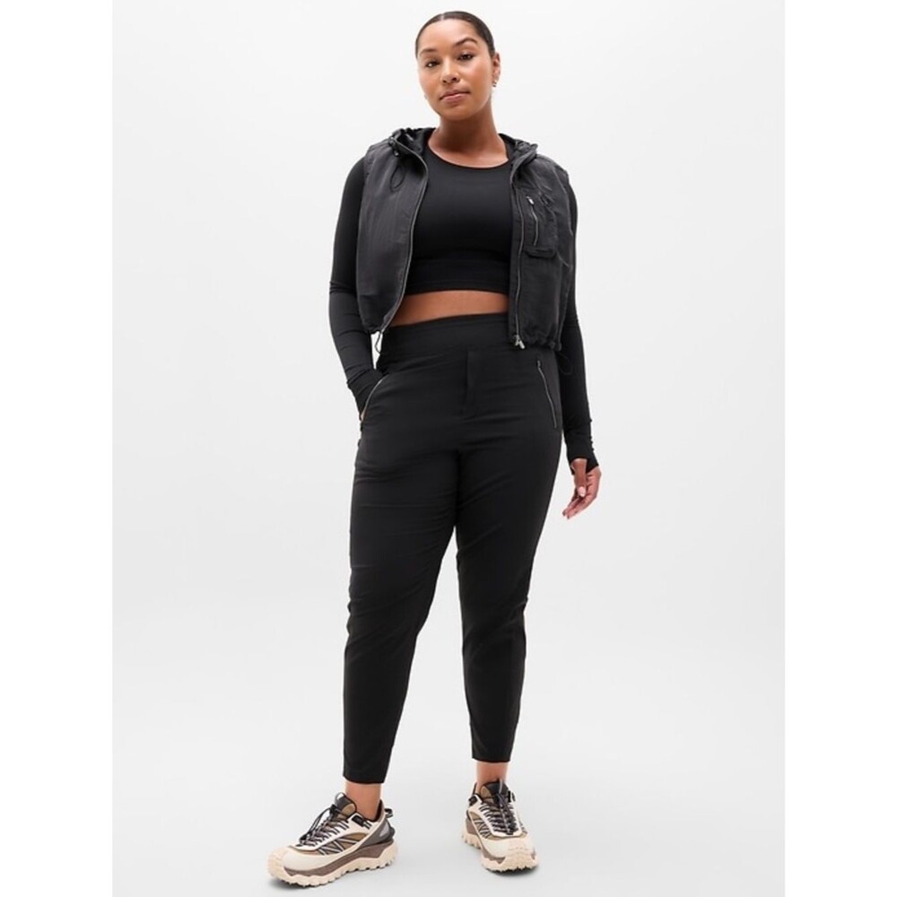 Athleta Women UPF 50 Black Trekkie North High Rise Performance Hiking Jogger 20